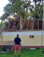 /album/fotogalerie-sdh/zbrojnice-dostava-novou-strechu-jpg/